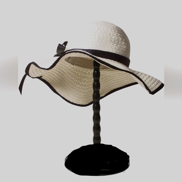 Great Quality Hat Stand. - Picture 2 of 4